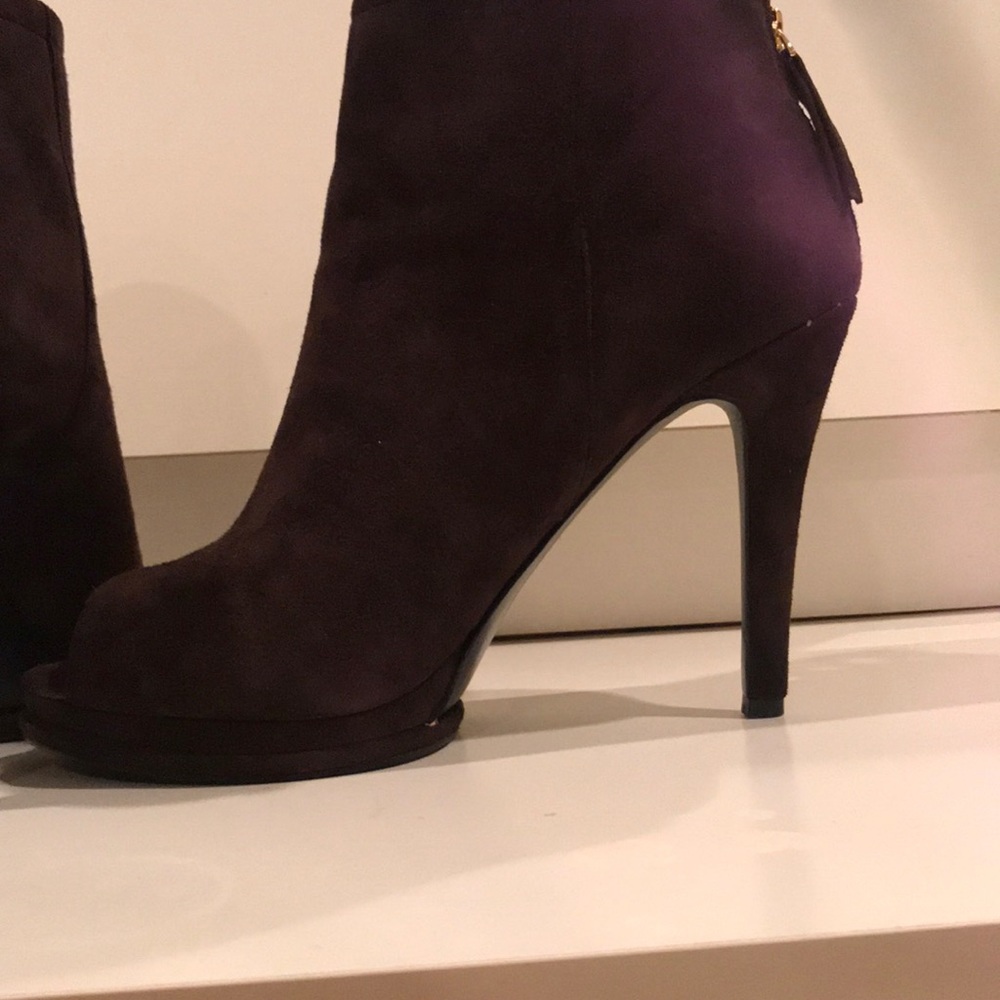 Booties - Picture 3 of 4